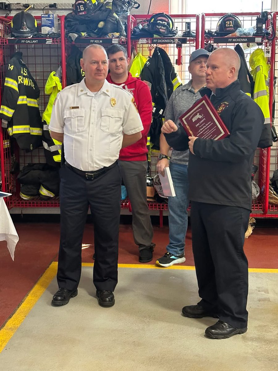 Congratulations Chief Harhen!!!

Plymouth County Chiefs would like to extend our gratitude to Chief Harhen for his 32 years of service to the Town of East Bridgewater.