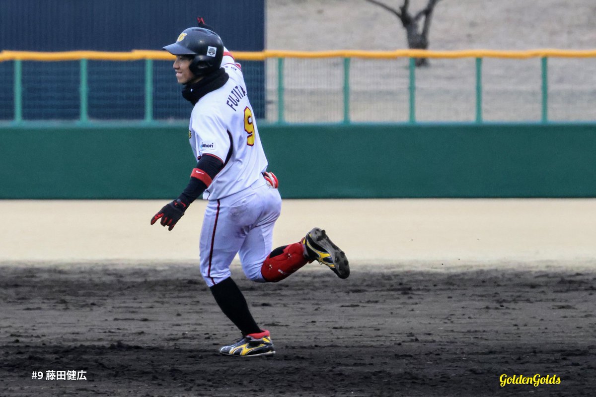 GGolds_Inashiki's tweet photo. オープン戦の結果
3/15 桜川球場  茨城ゴールデンゴールズ○11-10●茅ヶ崎サザンカイツ
序盤は両投手荒れた展開、後半戦は接戦、10-10からの#9藤田健広の左オーバーはサヨナラ打。
茅ヶ崎市 稲敷市 社会人野球 女子野球 クラブ野球 https://t.co/w06y2ip85P