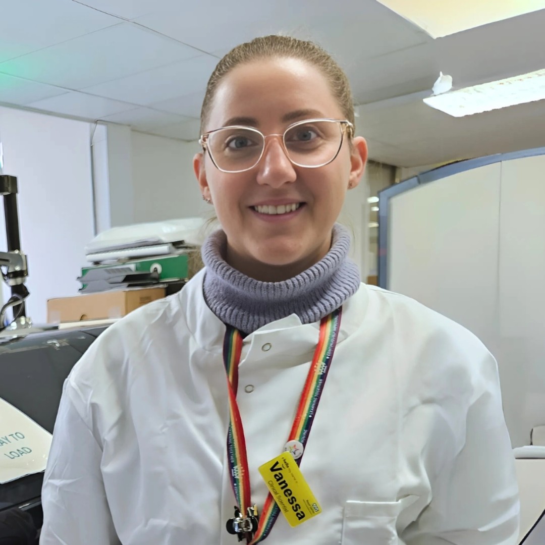 Meet Vanessa 👋
 
As a Clinical Biochemist, she analyses patient samples, such as blood and urine, to help diagnosis conditions like diabetes and thyroid dysfunction.
 
🔗 ow.ly/iCKC50VhrtB