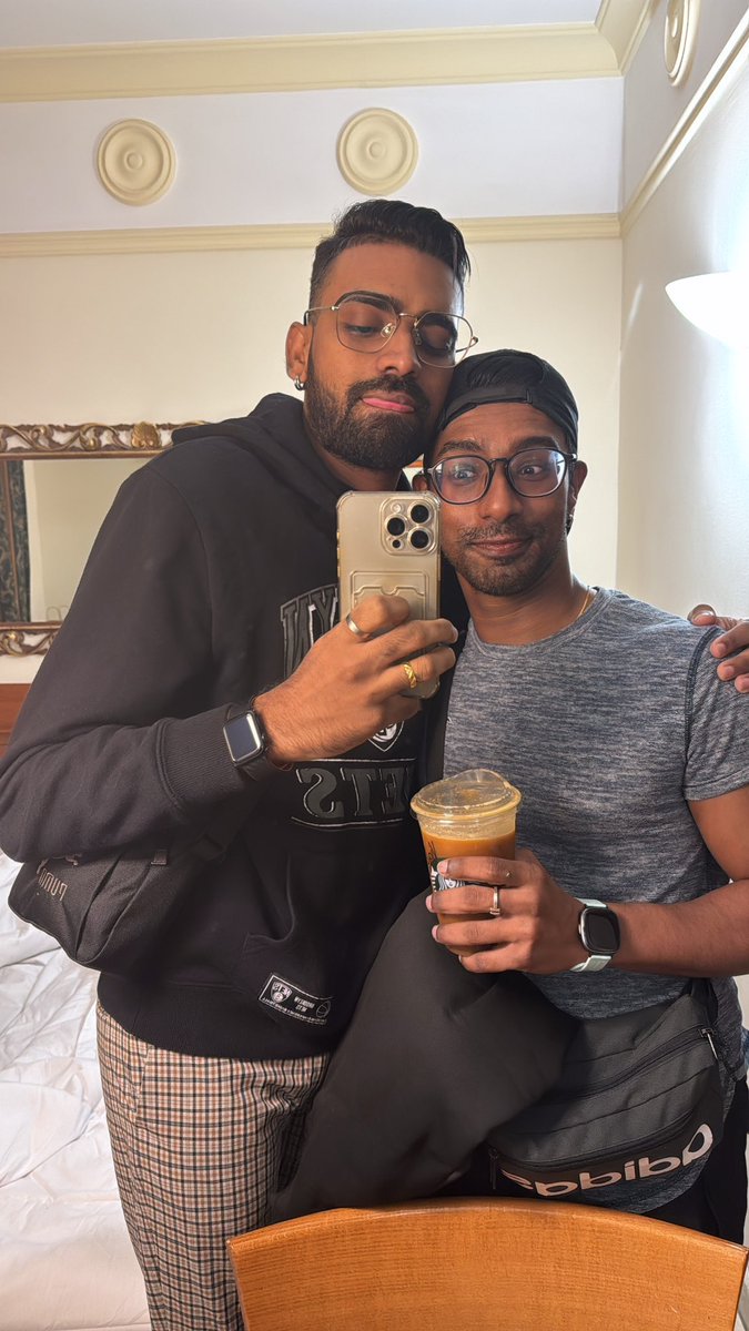 👨🏾‍❤️‍👨🏽