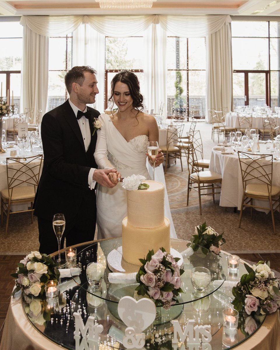 🥂 From the first look to the last dance, every moment should be unforgettable! 🥂

Say "I do" at Trim Castle Hotel, where history, romance &amp; breath-taking beauty come together. 💖✨ Start planning today: bit.ly/3raWw4j 
#TrimCastleWeddings #DreamDay