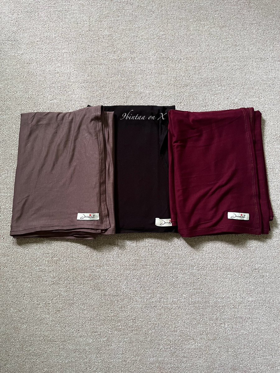 9bintaa's tweet photo. SATTKA                     vs            JASMINE

pashmina kaos mana yg paling WORTH buat dibeli? save + share thread ini aku bakal review detail, simak sampe habis🫵🏻👍🏻 https://t.co/WGZnDqFznz