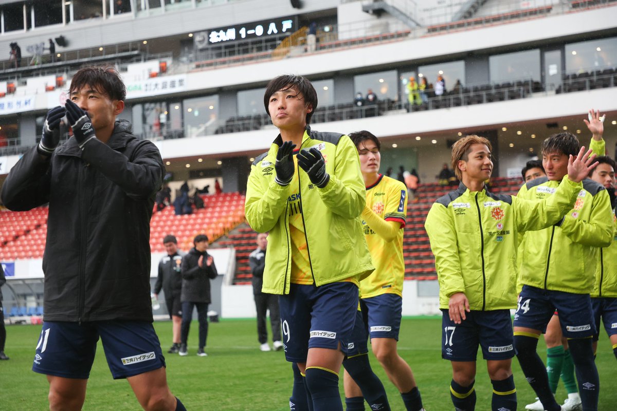 Giravanz_staff's tweet photo. ／
フウト‼️プロデビューおめでとう‼️
＼

本日、#吉原楓人 選手がリーグ戦デビューしました！！

これからも共に！！🤝

#ギラヴァンツ北九州 https://t.co/DuLsMVeuBp