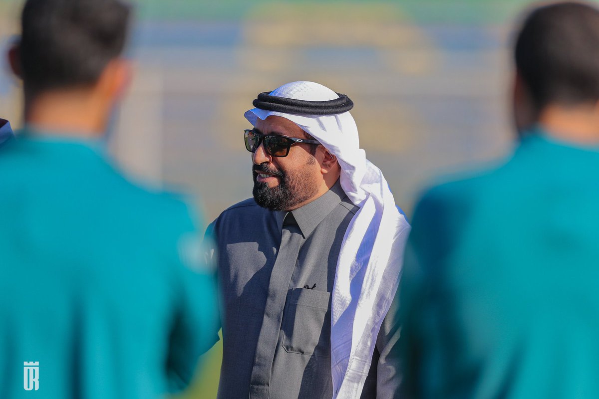 alkhaldi_4849's tweet photo. مونس الضوي هو النور المُضيء بالظلمات 
وهو العقل المُدبر بالازمات 
سنين من العطاء للكيان العرباوي  
( زعيمنا المطنوخ لا تقربونه ) 

ياللي خلقت جبالها . أحفظ عظيم رجالها💛🙏🏻.

#فخر_الشمال / #فخر_الجوف / #حلوه_الجوف 
#مونس_الضوي / #شكرا_مونس_الضوي https://t.co/rdEJlftaGZ