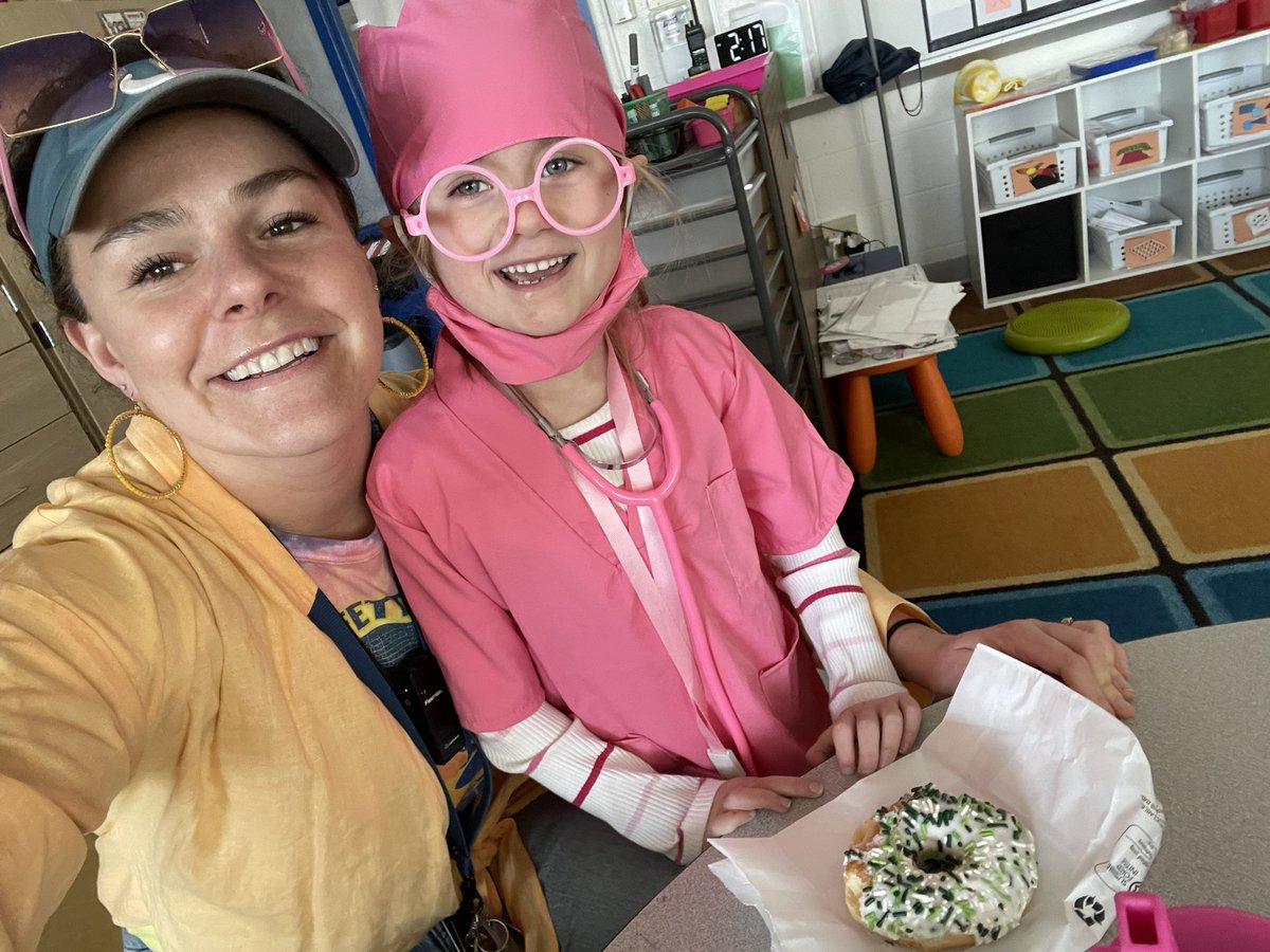 Whitney Zinn tweet media