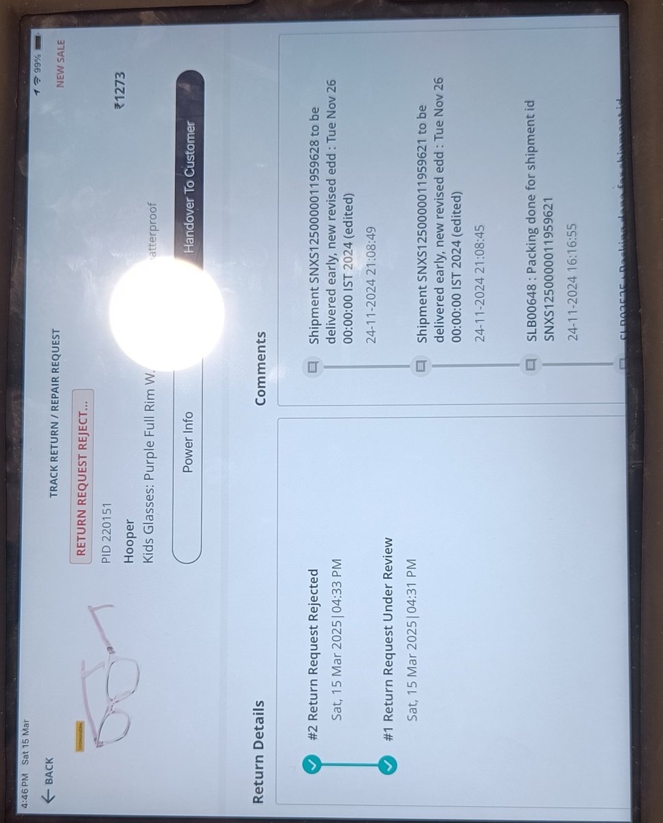 chintaan's tweet photo. @lenskart @peyushbansal you have #superhumans in your team who can raise &amp; decline customer request all under 1 min. At the time of purchase, sell saying, it's scratch resistant, it's unbreakable, and when scratched, broken, reject claim #customerstakenforaride #customerisafool https://t.co/rLlMeuWcpD