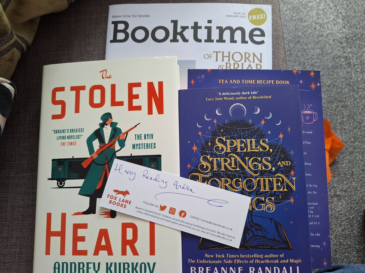Rather than using A or W for books, have a look at <a href="/foxlanebooks/">Fox Lane Books 🦊</a> You browse, you select, you sign up for points and then a few days later you get a beautifully wrapped parcel 🥰   There are gifts too!