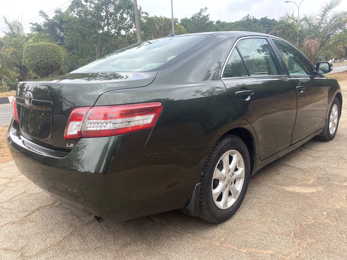 MotorsNg's tweet photo. 2011 TOYOTA CAMRY LE 
FOREIGN USED 
EXTREMELY VERY VERY CLEAN 
ENGINE UNTEMPERED (SMOOTH AND SILENT)
AC CHILLING 100%
INTERIOR AND EXTERIOR IS EXTREMELY VERY CLEAN 
CATALYST (INDOMIE) INTACT 
ABS FULLY INTACT 
PRICE:#13MILLION NAIRA
PHONE📱 08118755902, 07017109093
LOCATION:ABUJA https://t.co/wjUu1GzQnJ