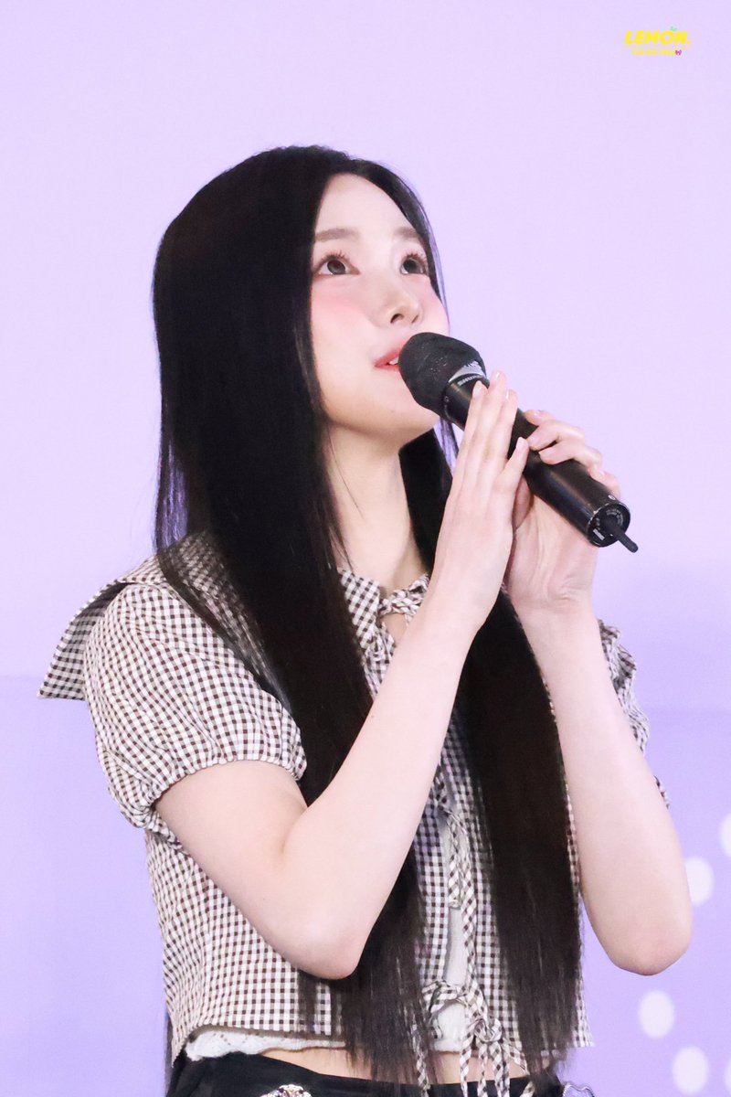 250315 공개 팬싸

✨💫

#Hearts2Hearts #하츠투하츠 #YUHA #유하