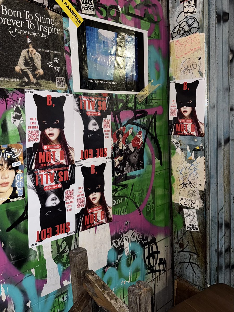 revekuntz's tweet image. [CATCH THE B] 𝐚𝐭 𝐁𝐥𝐨𝐤𝐌 🔍💼

|#CatchTheBInJakarta|

#AccidentallyOnPurpose
#SEULGI #슬기 #RedVelvet #레드벨벳