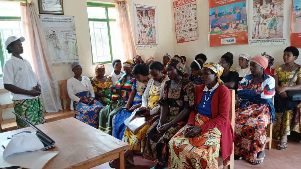 <a href="/OIFrancophonie/">La Francophonie</a> , en partenariat avec le Rwanda Women’s Network, a lancé avec succès le projet d’autonomisation économique des femmes et des filles dans l’agriculture moderne à travers diverses zones du district au Rwanda.

Cette initiative a inclus des campagnes de