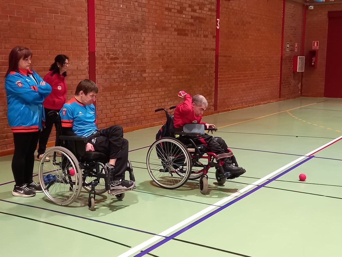 ¿Cómo ha ido la segunda jornada de la Liga de BOCCIA de Castilla y León? ⚪️🔴🔵

Río Esgueva en Valladolid acoge una jornada clave 👀💪