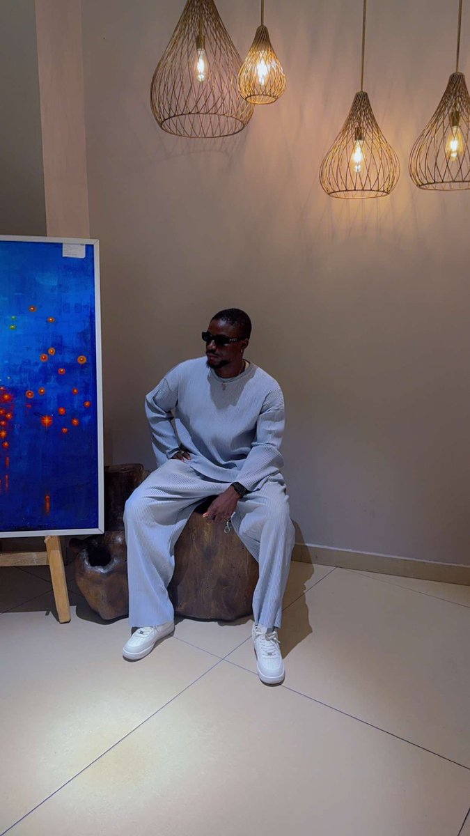 Design_Maester's tweet image. It's my birthday today

If you come across this kindly say prayer for me...Merci