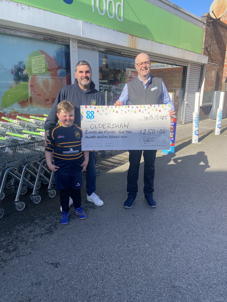 Barrie Blythyn (@bblythyn) on Twitter photo Great to support Oldershaw Rugby Club with a Community Donation of ยฃ250 for their Junior Teams to buy new training equipment.
<a href="/CafcOldershaw/">Oldershaw CAFC</a>
<a href="/ianhall_92588/">Ian Hall</a>
<a href="/jeanie_hughes/">Jean McCormick</a>
<a href="/coopuk/">Co-op</a> Great to support Oldershaw Rugby Club with a Community Donation of ยฃ250 for their Junior Teams to buy new training equipment.
<a href="/CafcOldershaw/">Oldershaw CAFC</a>
<a href="/ianhall_92588/">Ian Hall</a>
<a href="/jeanie_hughes/">Jean McCormick</a>
<a href="/coopuk/">Co-op</a>