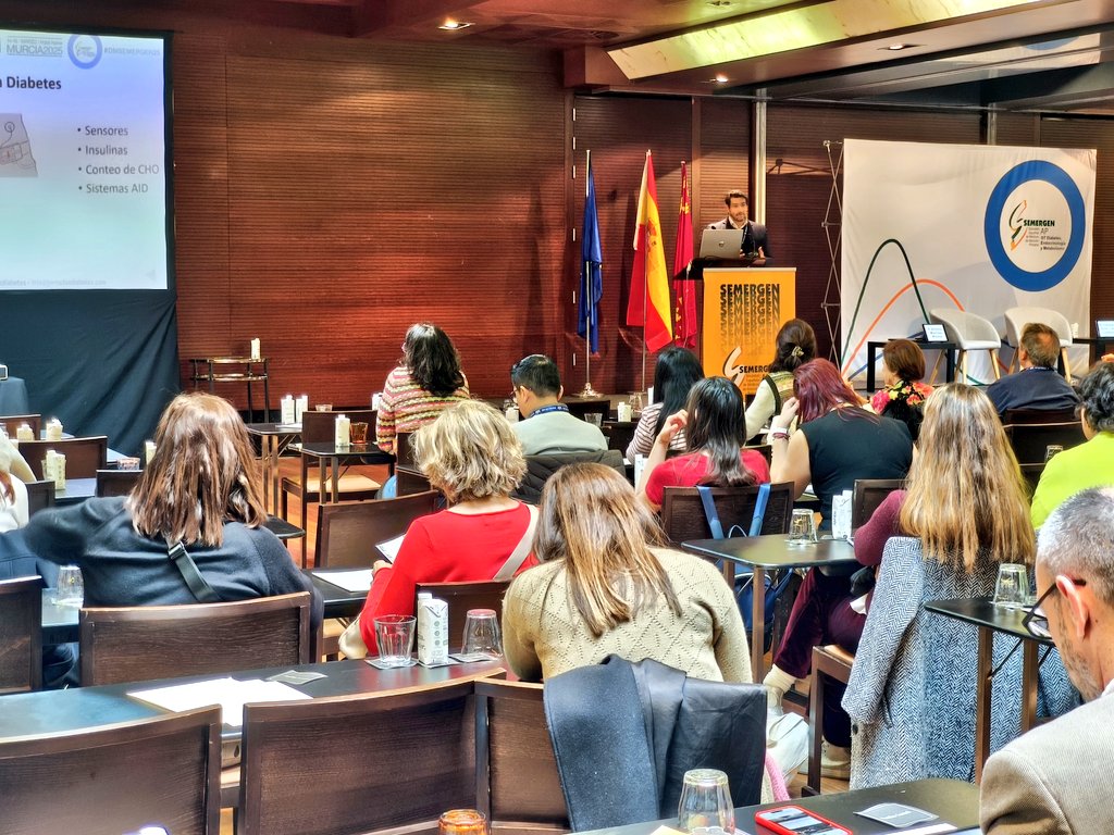 📢 Innovación en diabetes: clave para la sostenibilidad 🔬💡

✔️ Avances tecnológicos para lograr un sistema viable 📊
✔️ Sensores continuos, puerta a nuevas soluciones en gestión y tto de diabetes 🩸
✔️ Tecnología y política alineadas, pero sin acción no hay cambio 🔄
✔️ Los