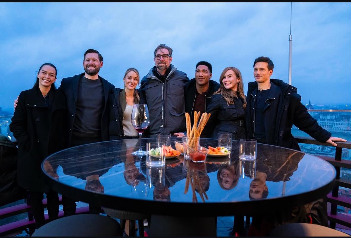 mariewho03's tweet photo. FBI international 🥺
🤳🏼: evajanewillis (Instagram)
#ScottForrester #FbiInternational #LukeKleintank #AndreRaines #CarterRedwood #Smitty #EvaJaneWillis #CameronVo #VinessaVidotto #AmandaTate #ChristinaWolfe #JamieKellett #HeidaReed https://t.co/3H9FhjA24I