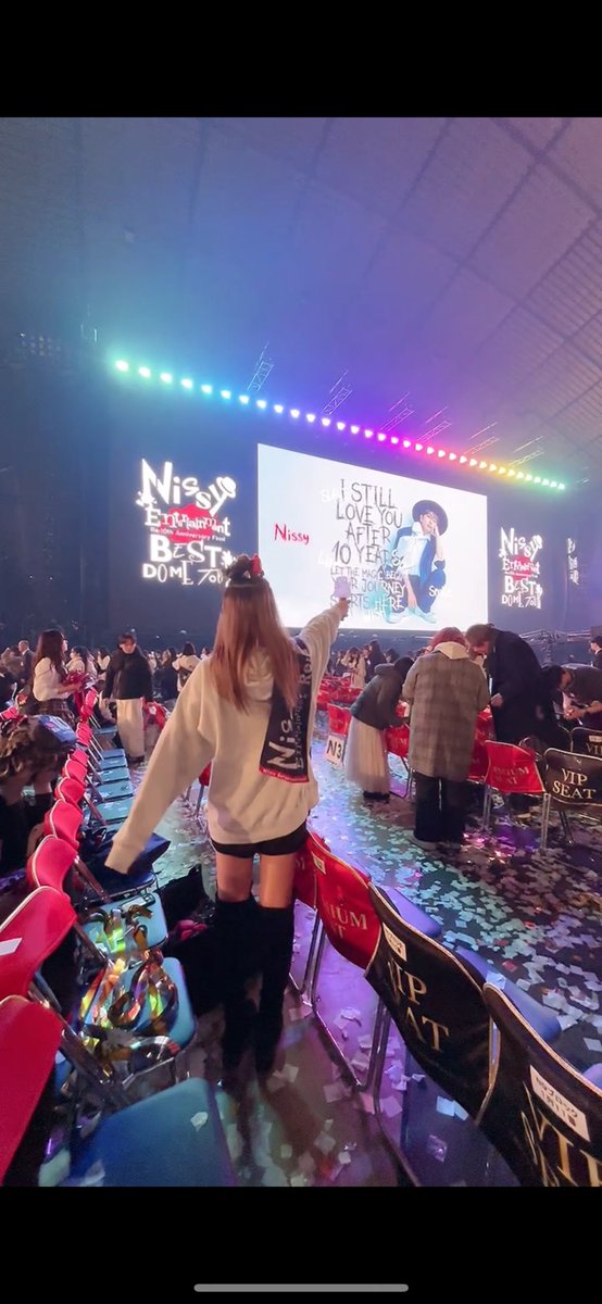 s_nissy_24___'s tweet photo. 2列目やって前の人らあんま手振らんタイプの集団で、にっしー近く来た時手振ったら確定ファンサ頂いちゃった😭😭😭😭

幸せすぎて発狂よ。

#Nissy_Re10th_
#Nissy_Re10th北海道 https://t.co/HrI4muxDss
