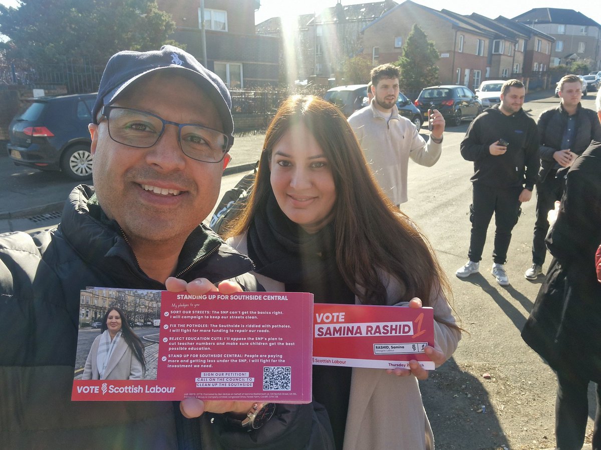 _SaqibAhmed_'s tweet photo. Beautiful🌞 day campaigning in Southside Central with a fantastic response on the doorsteps for @ScottishLabour candidate #SaminaRashid.
Let’s deliver real change for our community. 🗳 Vote RASHID Samina #1 on Thursday, 20th March.
#GlasgowSouthside #VoteLabour #ScotLab https://t.co/jbdA6rvnFt