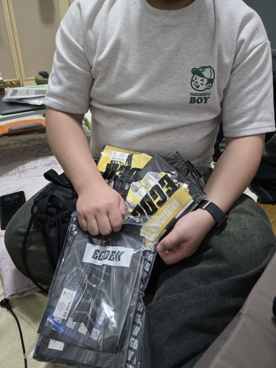 怎麼有人來我家選內褲