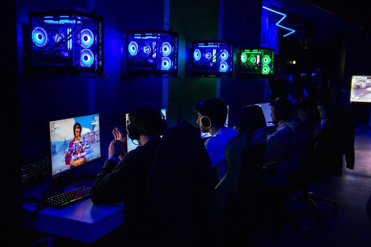 Ethan Vernay tweet media