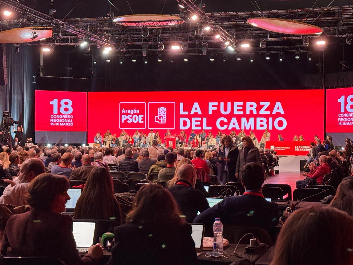 fsabes's tweet photo. Hoy comienza el cambio. En el @aragonpsoe y en la comunidad. Frente a la derecha de los recortes, el desprecio a los público y los retrocesos, el proyecto que ya a lidera @Pilar_Alegria ofrece certezas, apuesta por la sanidad y educación públicas, por la igualdad y la sinceridad https://t.co/DfJgr0zREe