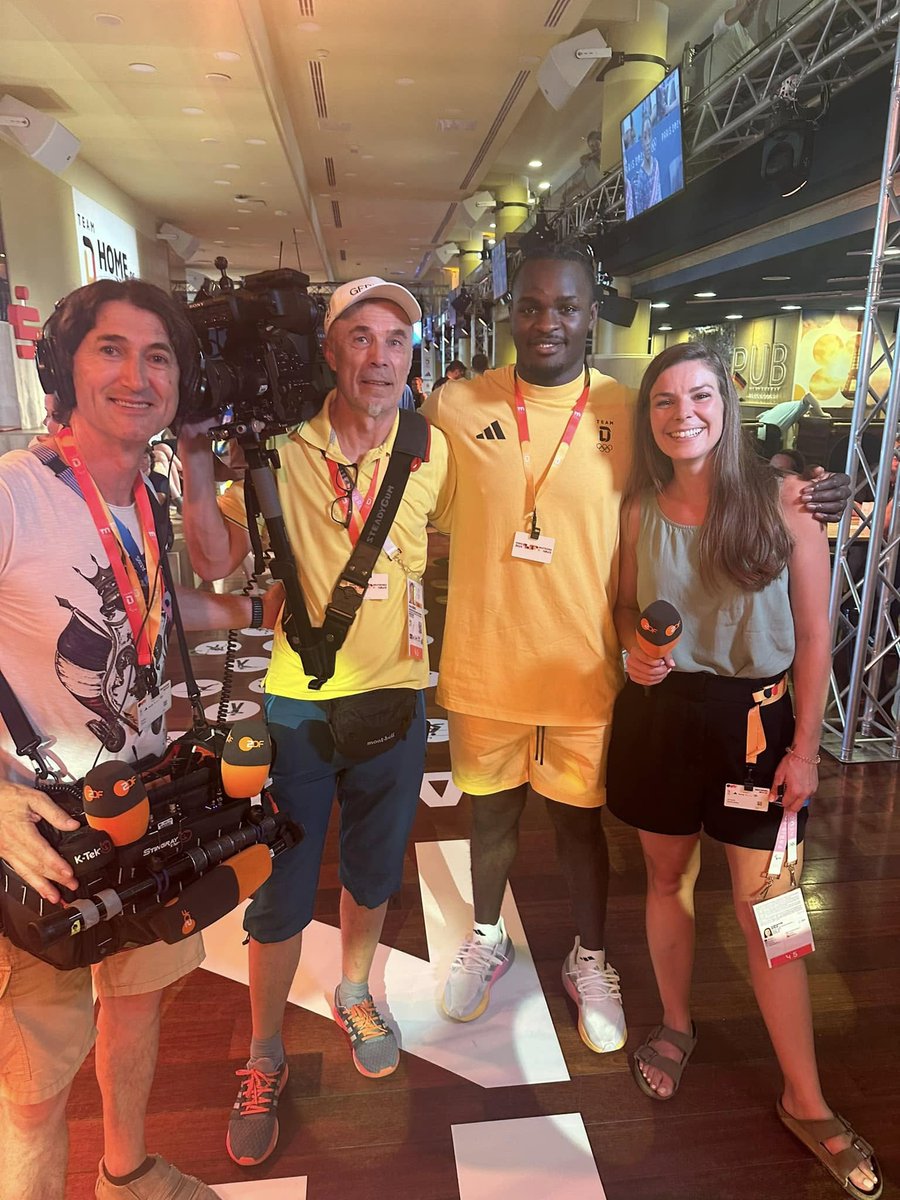 Keep yourself chill and relax even when your camera is not shooting. SteadyGum will ensure excellent handling and fantastic comfort anytime. Thanks to Amelie Stiefvatter for sharing this picture with her team.