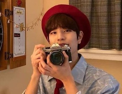 oddiuary's tweet photo. Exactly where I'm meant to be, a sevngjn au drabble (#seungjin)

"sevngmn-ah, do you believe in soulmates too?"

People believed that the red string of fate is a mythical thing. That its some childs tale. That this red string of fate doesn't actually tie you to your soulmate. ++ https://t.co/TiyzdUoDrj