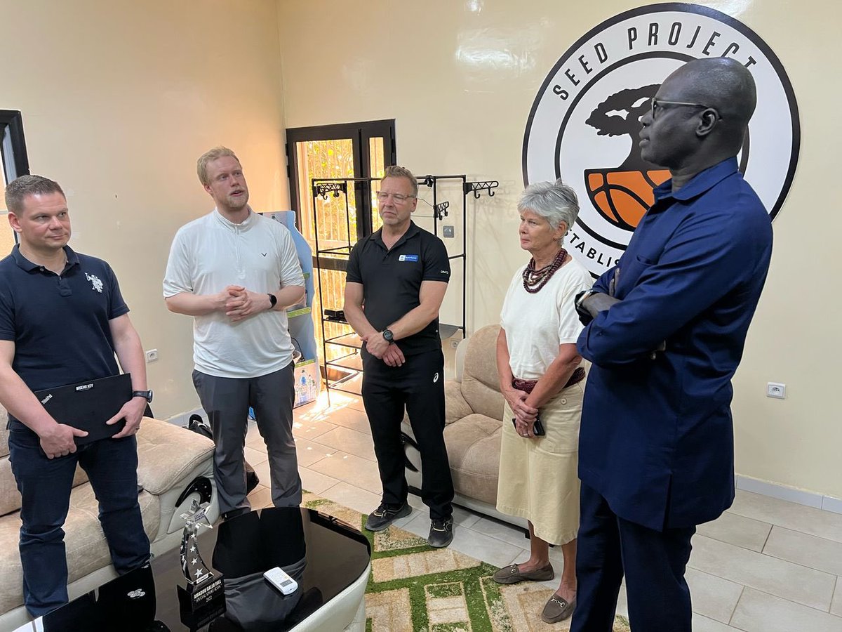 Honorée d’avoir visité #SEED Sports for Education and Economic Development à Thiès. Première école d’étudiants-athlètes en  Afrique. Déjà une une belle performance mais  à améliorer avec l’innovation finlandaise #wisesport.

<a href="/Finland_Senegal/">Finlande au Sénégal</a> 
<a href="/theBAL/">Basketball Africa League</a> 
<a href="/jojdakar2026/">Dakar 2026</a> 
#sportprint