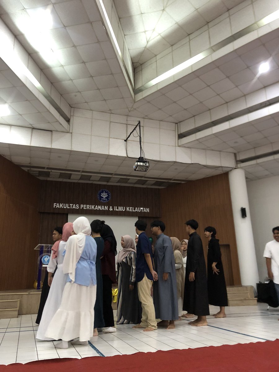 siapaa ikut bukber? ☝🏻☝🏻☝🏻