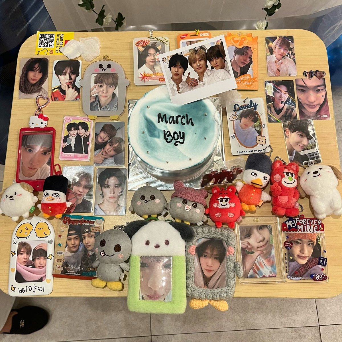 sygtaro's tweet image. THE BUKBER 🙇🏻‍♀️

so grateful we&apos;re able to celebrate our march boys&apos; birthday with so much joy today! 💙

#MarchBoyBirthday
#WONBIN #EUNSEOK #ANTON
#원빈 #은석 #앤톤 #라이즈