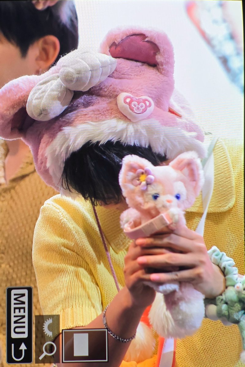 zzoddu00's tweet photo. 왜 부끄러워하는거여😝 https://t.co/Mc7S8II4de