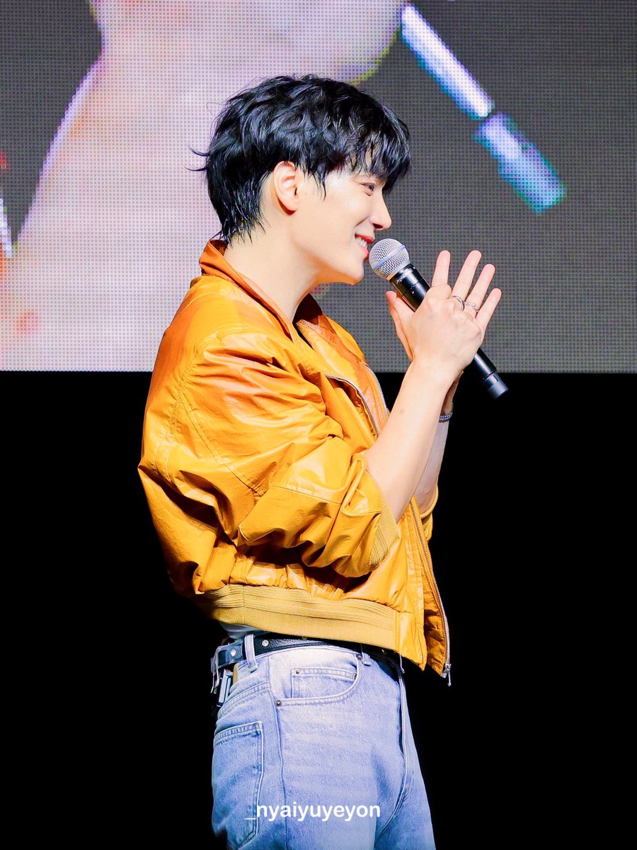 _nyaiyuyeyon's tweet photo. 240714 〜hello summer〜 1부 HQ
🩵데뷔 13주년을 축하합니다🩵
#김종현 #KimJonghyeon #キムジョンヒョン #hello_summer https://t.co/WCY7OlmWEi