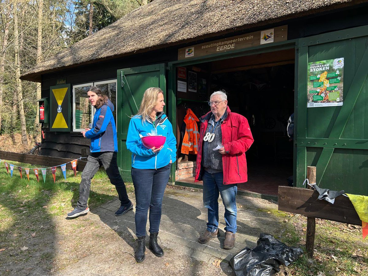 ChristenUnie Ommen (@cuommen) on Twitter photo Onze fractie ging op pad om de vrijwilligers van <a href="/NLDOET/">NLdoet</a> in #ommen te bedanken voor hun inzet. Omzien naar elkaar en je inzetten voor de natuur maakt de samenleving een beetje mooier! <a href="/GerardMarsman/">Gerard Marsman</a> <a href="/GJEkkelkamp/">Gerrit Jan Ekkelkamp</a> <a href="/nrvisser/">Reinier Visser</a> <a href="/MarleenHemstede/">Marleen Hemstede</a> Onze fractie ging op pad om de vrijwilligers van <a href="/NLDOET/">NLdoet</a> in #ommen te bedanken voor hun inzet. Omzien naar elkaar en je inzetten voor de natuur maakt de samenleving een beetje mooier! <a href="/GerardMarsman/">Gerard Marsman</a> <a href="/GJEkkelkamp/">Gerrit Jan Ekkelkamp</a> <a href="/nrvisser/">Reinier Visser</a> <a href="/MarleenHemstede/">Marleen Hemstede</a>