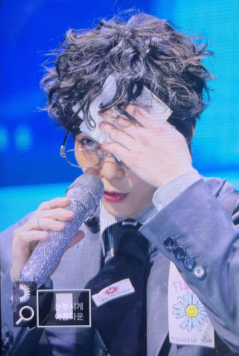 🙄
#시우민 #XIUMIN #시우민_InterviewX_WHEE