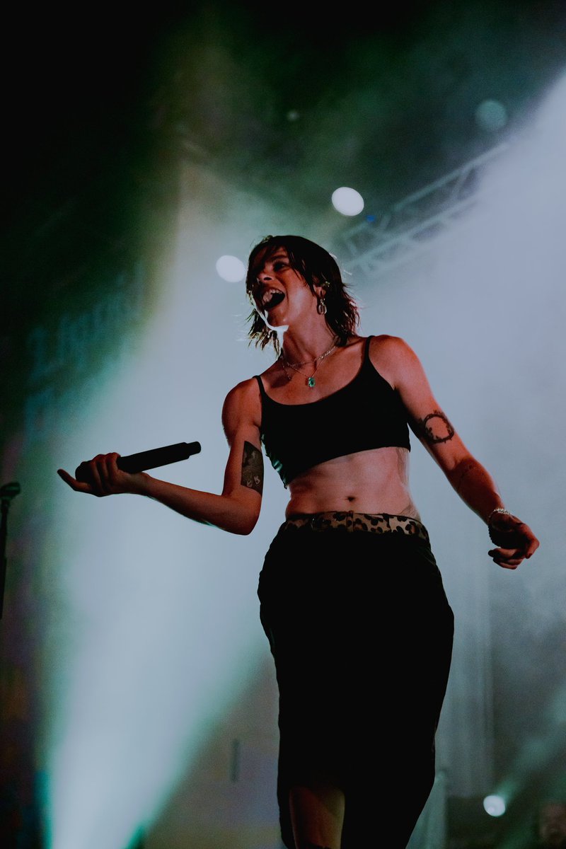 PVRIS_updates's tweet photo. Happy 31st birthday Lynn Gunn! https://t.co/v8yaflmMK7