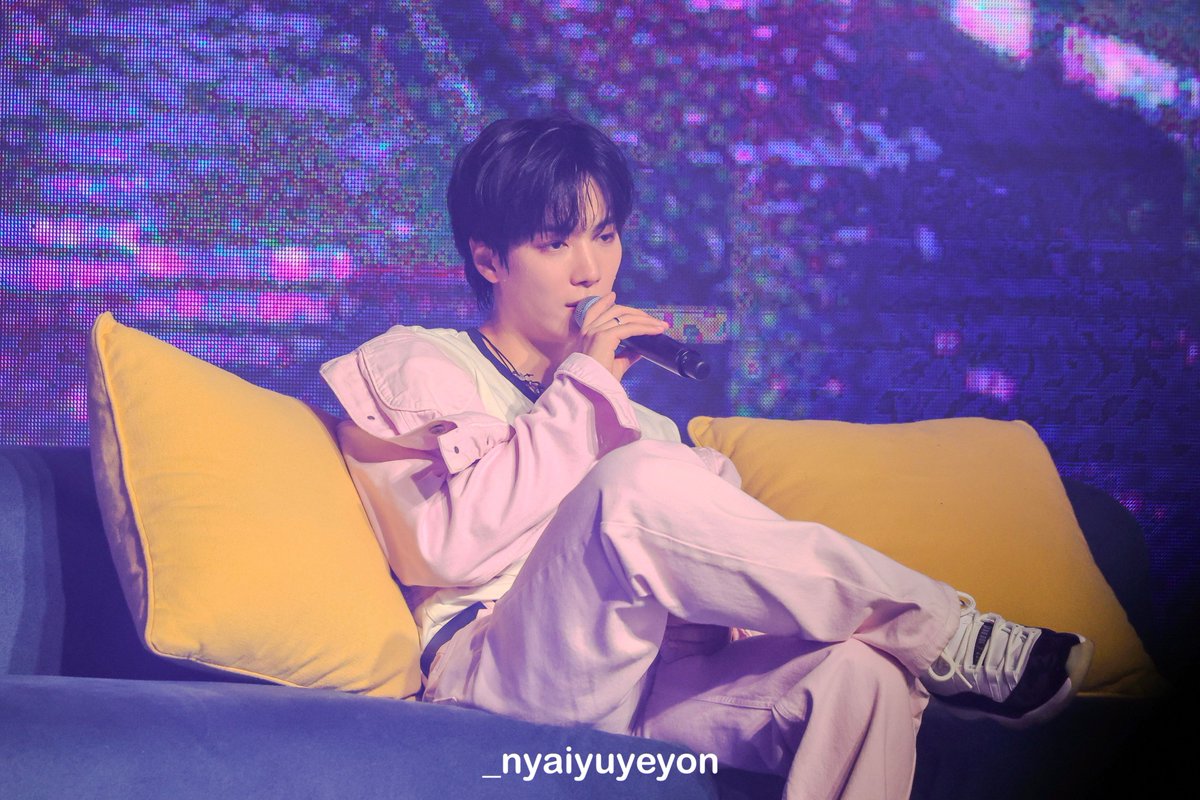 _nyaiyuyeyon's tweet photo. 20240831 김종현 팬미팅 〜ANDING〜
1부　HQ

🩵데뷔 13주년을 축하합니🩵

#김종현 #KimJonghyeon #キムジョンヒョン #ANDING https://t.co/hcfIX8WWht