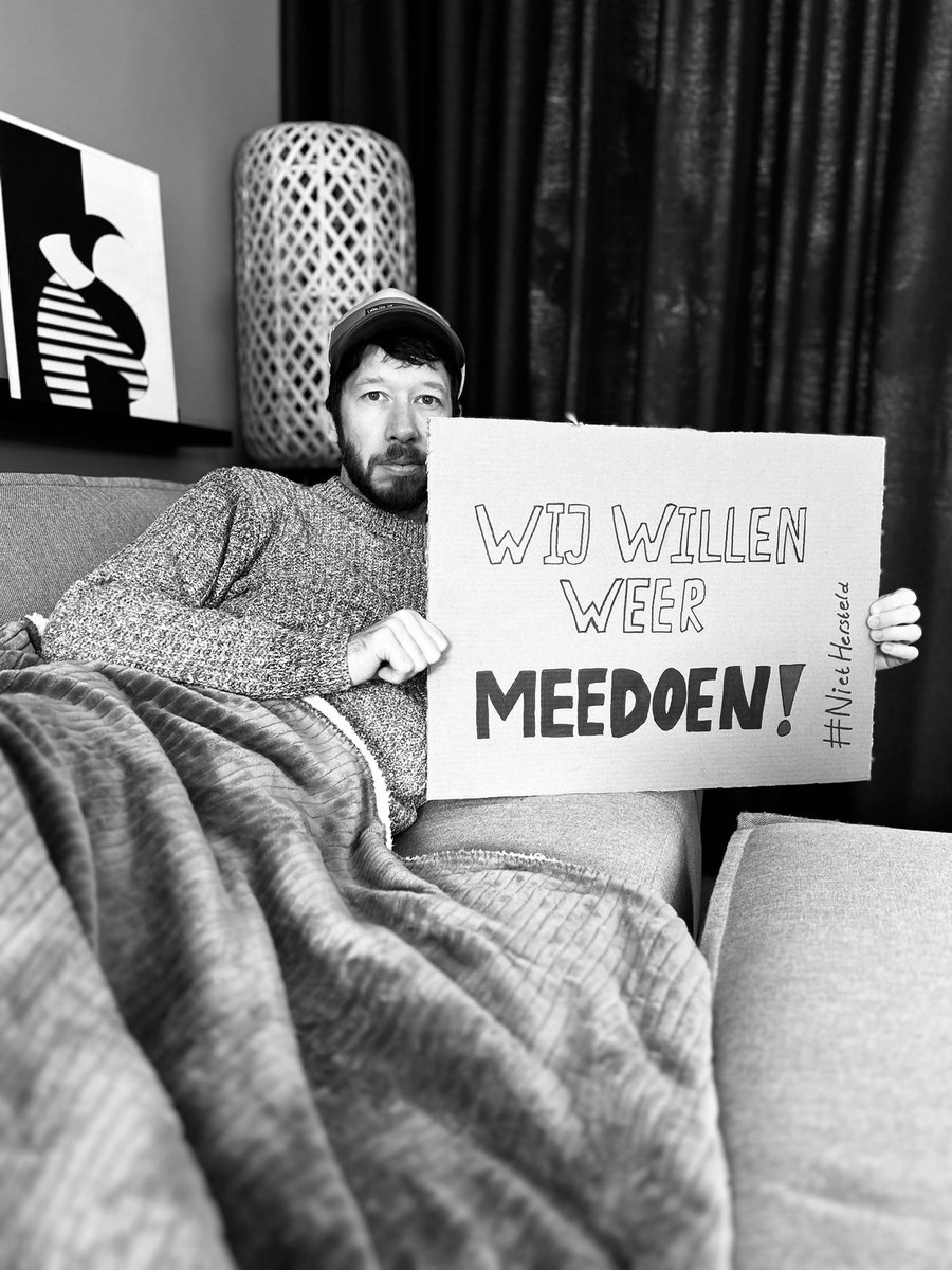 Wij willen structurele financiering voor onderzoek en zorg die in verhouding staat tot aantallen en ziektelast van Long Covid en andere PAIS. Een lange termijnplan is nodig voor perspectief. Wij willen weer meedoen!
 
#NietHersteld #5JaarLongCovid #LongCovidAwarenessDay2025