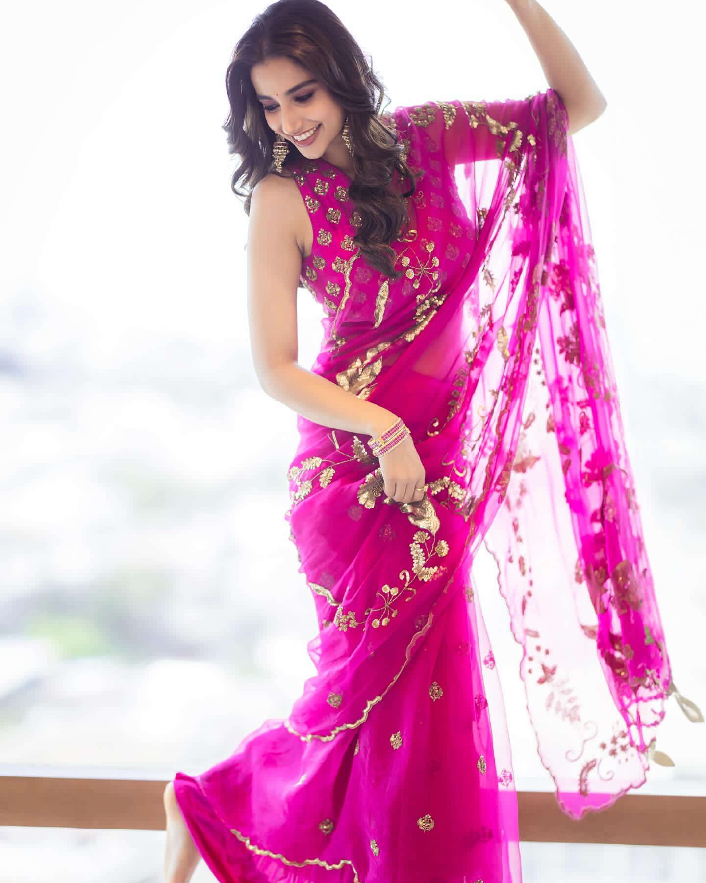 GmFX9yXbYAEOX9h?format=jpg&name=large