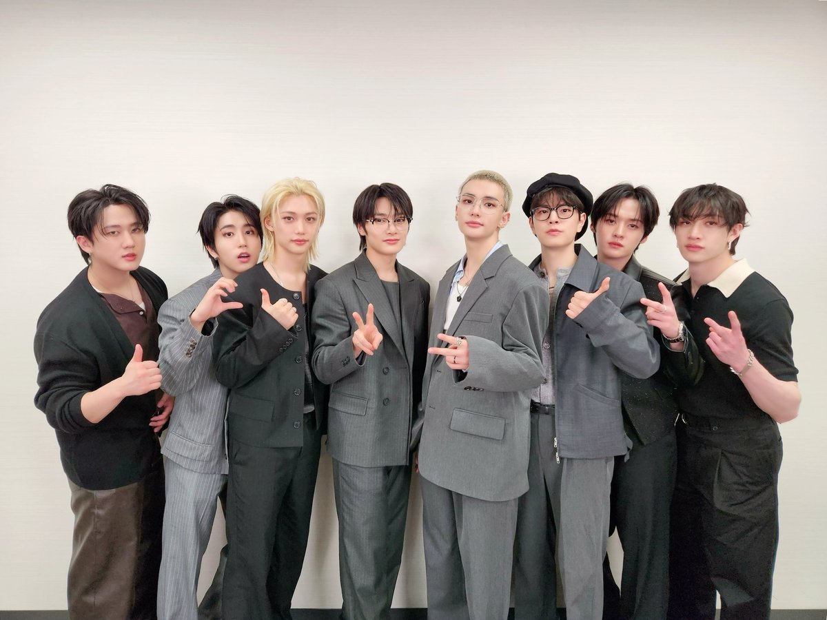 Stray Kids Japan Official on X: Stray Kids Japan Official on X: