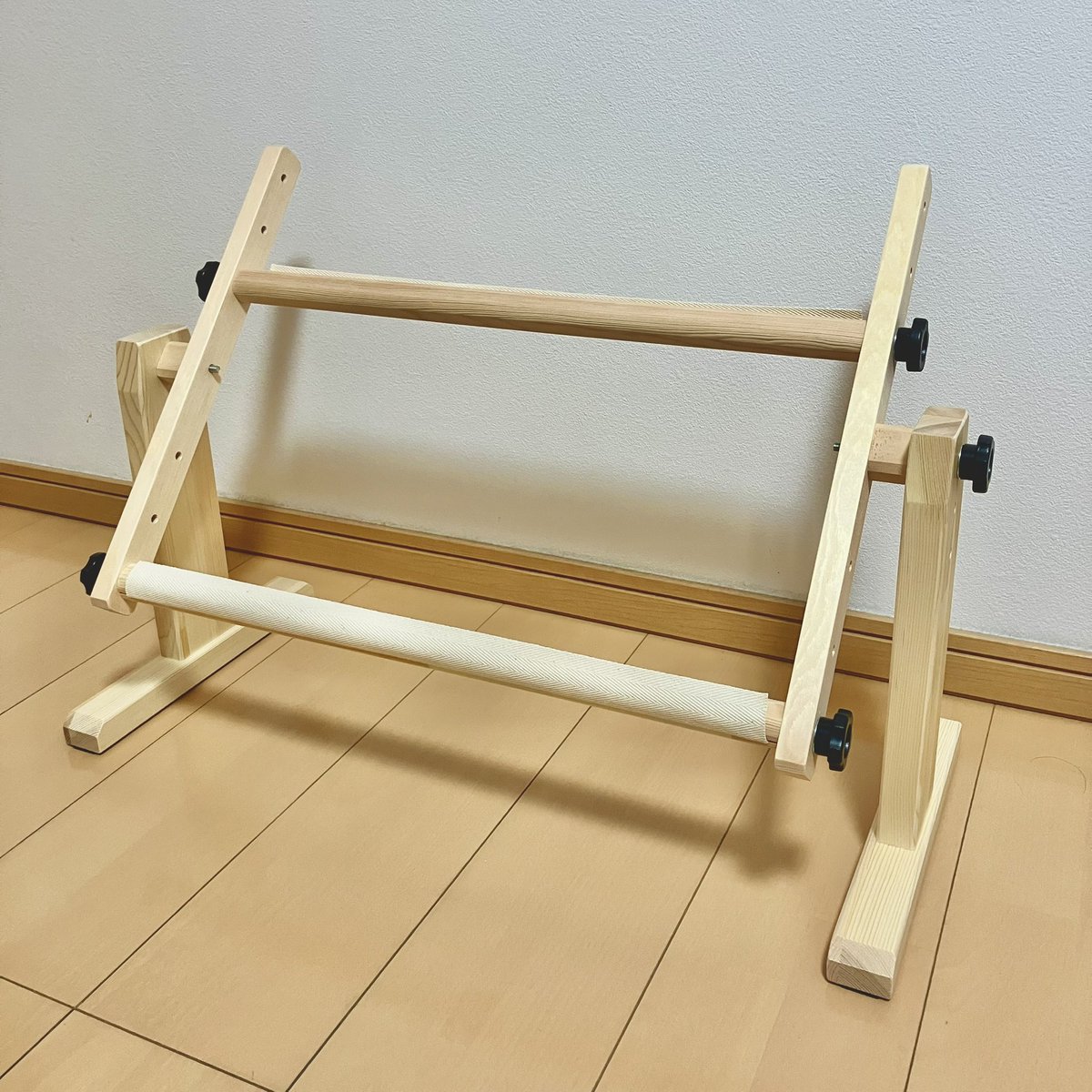 code_aspherical's tweet photo. 買ってしまった…
自作しようと思ってたけどこのクオリティはできないわ…！この時間にテンションぶち上がってる

ガンプラで酒が飲める人の気持ちがちょっとわかった https://t.co/khxIYtEwcn