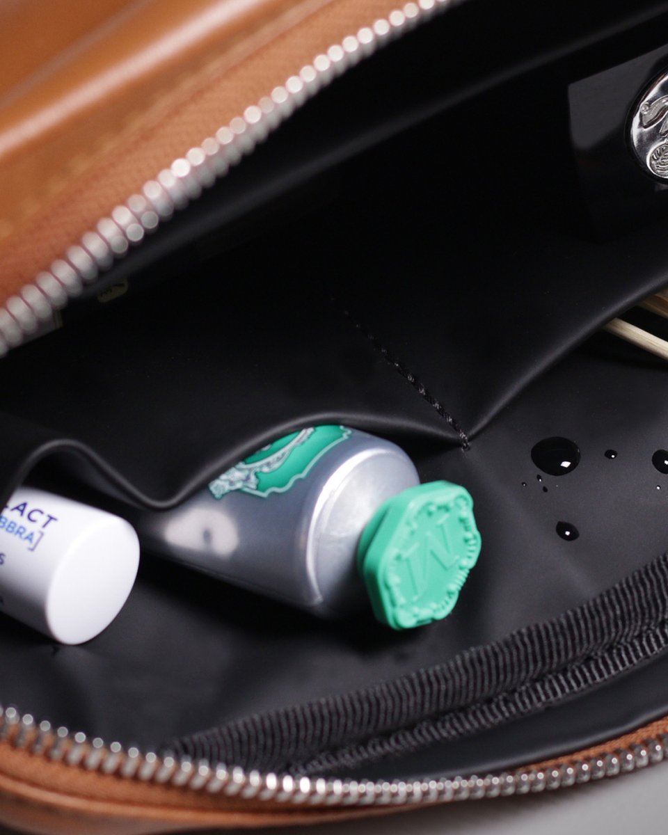 harberlondon's tweet photo. Compact Toiletry Bag | Harber London
Luxurious, functional and compact design with water-resistant interior, easy to clean.
#harberlondon #harber
https://t.co/iTSBvQQCXb https://t.co/jtvDg9yPIL