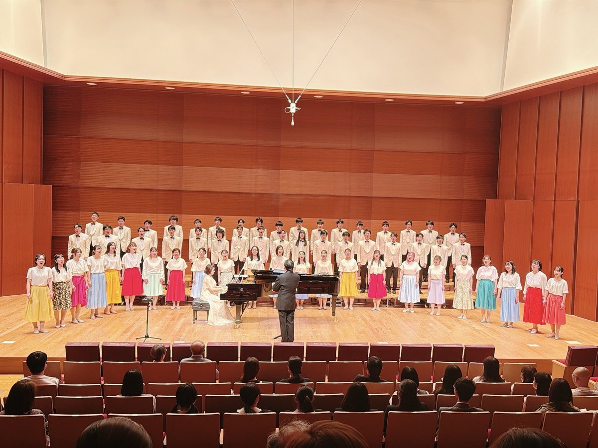 【スプリングコンサート終演💐】
アンコールでは、賛助出演の同志社グリークラブさんと合同演奏をさせていただきました♪

お足元の悪い中ご来場くださった皆様、応援してくださった皆様、ありがとうございました！

春はもうすぐ！🌸