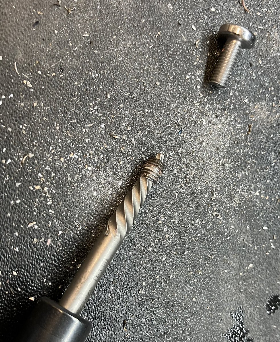 weloveyourbike's tweet image. Steve: 1, seized mudguard bolt: 0. Maybe I should buy a lottery ticket tonight :-) #luck #lightengineering #lottery