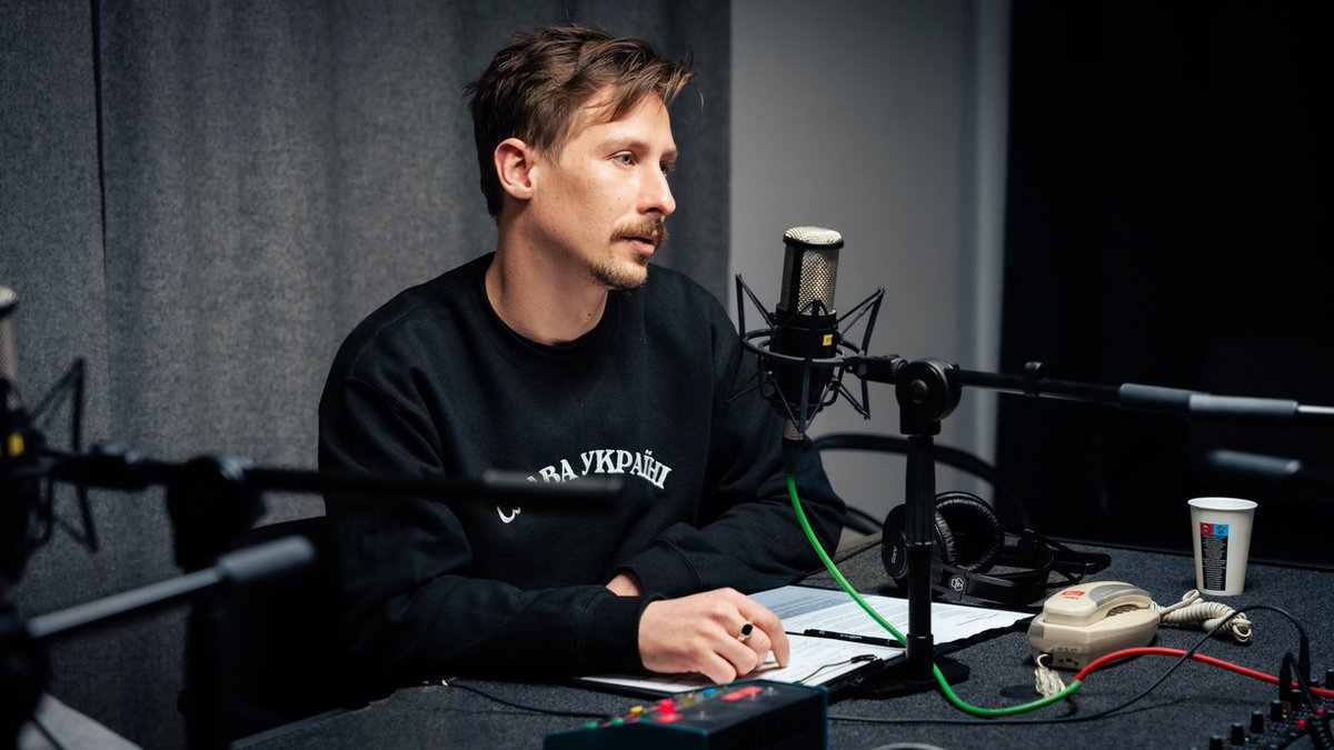 📚 Kā izskatās Latvijas literatūra kara un politisku nemieru laikā? Par to raidījumā #GrāmatuStāsti diskutē filozofs <a href="/igorsGu/">Igors Gubenko 🇺🇦</a>, dzejnieks un kritiķis Ivars Šteinbergs un pētniece un rakstniece <a href="/IevaMelgalve/">Ieva Melgalve</a>. Sarunu vada Henriks Eliass Zēgners.
👉 ej.uz/literatura-pol…