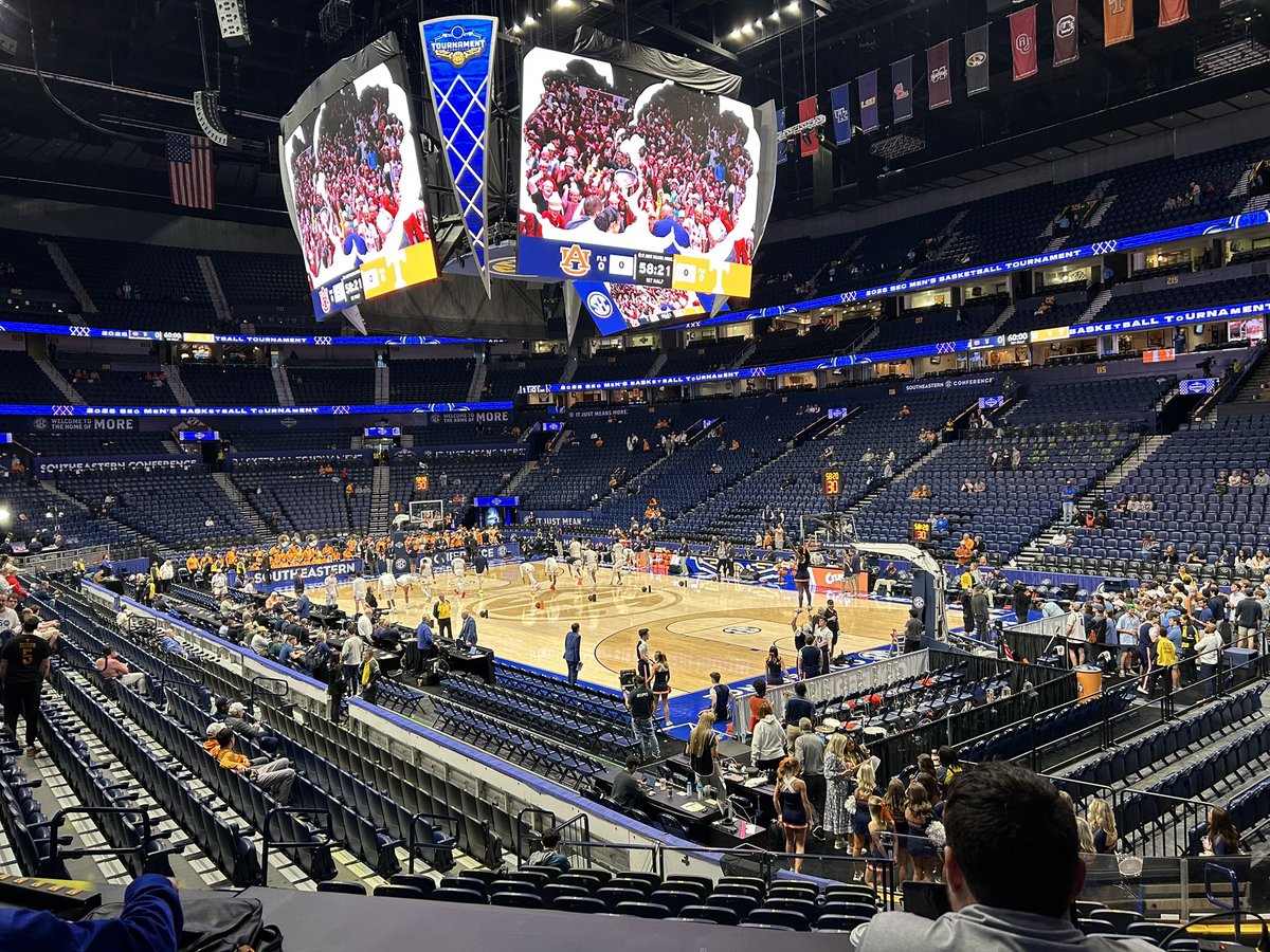 One hour to tipoff here inside Bridgestone Arena between the Auburn Tigers and the Tennessee Volunteers. 

Winner goes to the championship game. 

I'll have coverage for <a href="/WEGLSports/">WEGL Sports</a>
