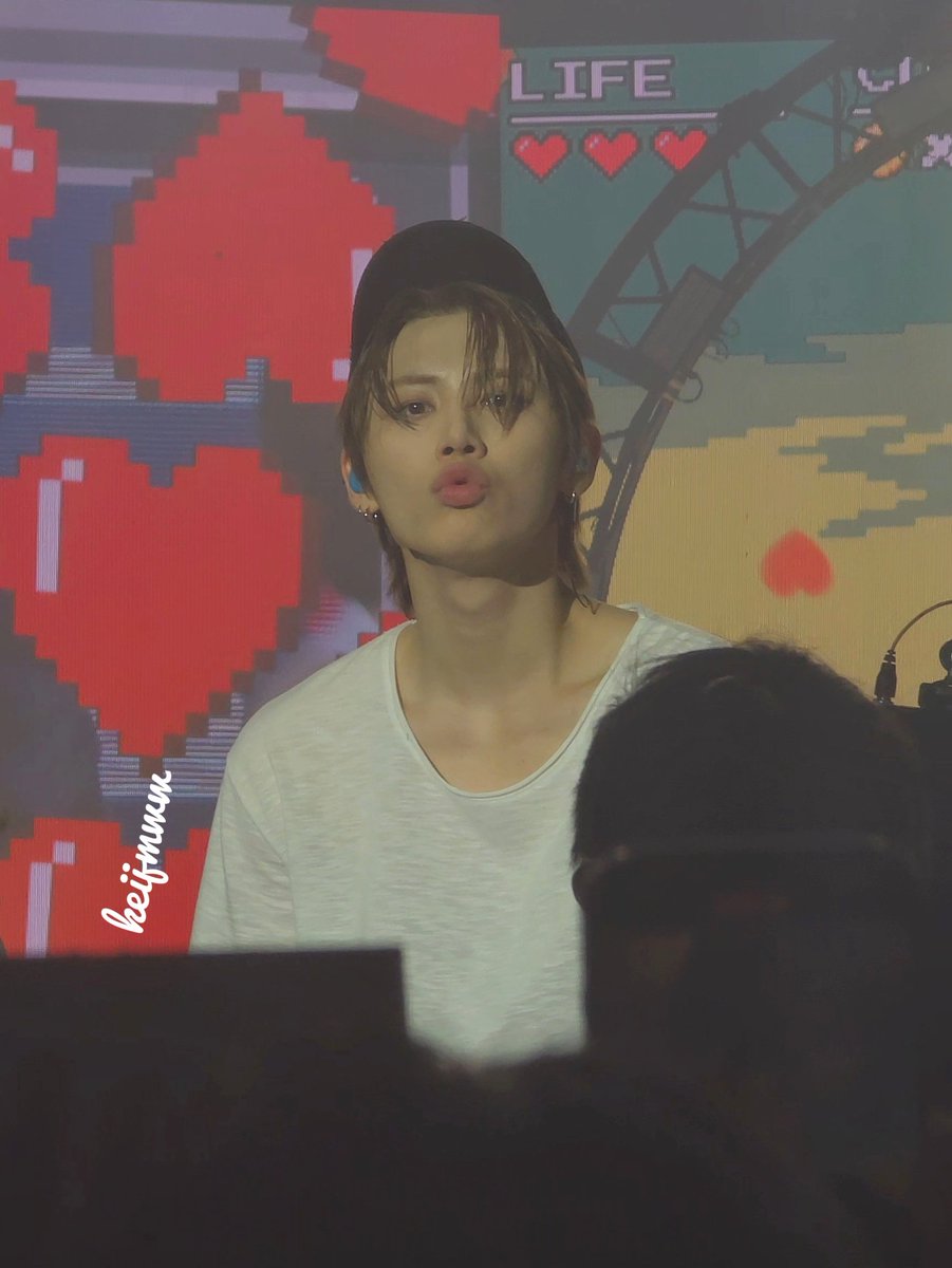 keijmww's tweet photo. 250315 💐✨️

#BOYNEXTDOOR #TAESAN #보이넥스트도어 #태산 #KNOCK_ON_Vol_1_IN_SG 
#BOYNEXTDOORinSG
~no reupload/edit~ https://t.co/ccxWUefesJ