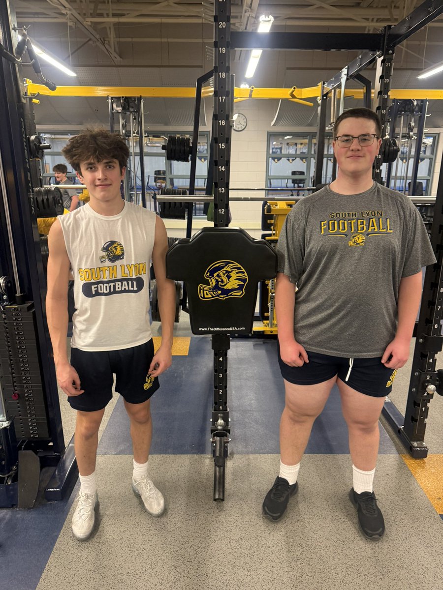 Congrats to Alex and Clark on lifters of the week!
#hunteveryday