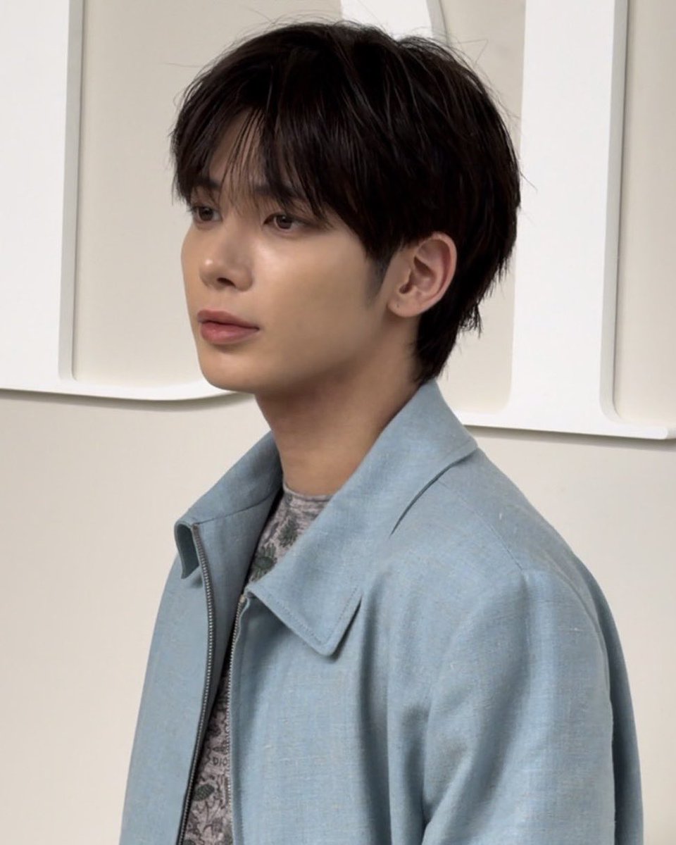 이번 글도 무사히 완결되었습니다:-) 장난스런키스 2부를 오랜 시간 기다려주신 딸램님들을 생각하며 저도 오랜만에 제가 학창시절에 봤던 드라마,...