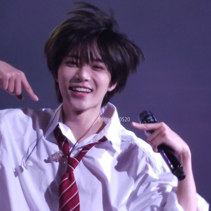 이번 글도 무사히 완결되었습니다:-) 장난스런키스 2부를 오랜 시간 기다려주신 딸램님들을 생각하며 저도 오랜만에 제가 학창시절에 봤던 드라마,...