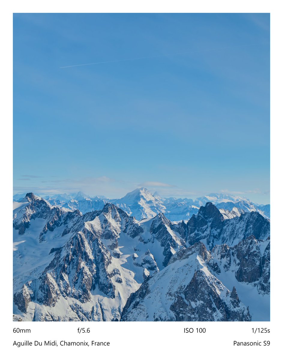 thebpphoto's tweet photo. 📍 Aguille Du Midi, Chamonix, France

#photography #landscape #chamonix #chamonixmontblanc #alps #frenchalps #mountain #snow #snowy #mountains #landscapephoto #panasonic #s9 #panasonics9 #shotonlumix #lumix #lumixs9 https://t.co/koVibHk8Lp